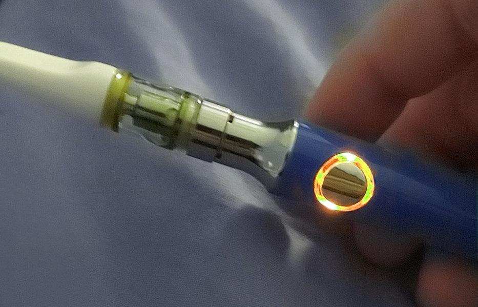 Why Does My Vape Pen Keep Blinking Vape Pen Blinking: What Does Each Flash Indicate? – Vape Batt
